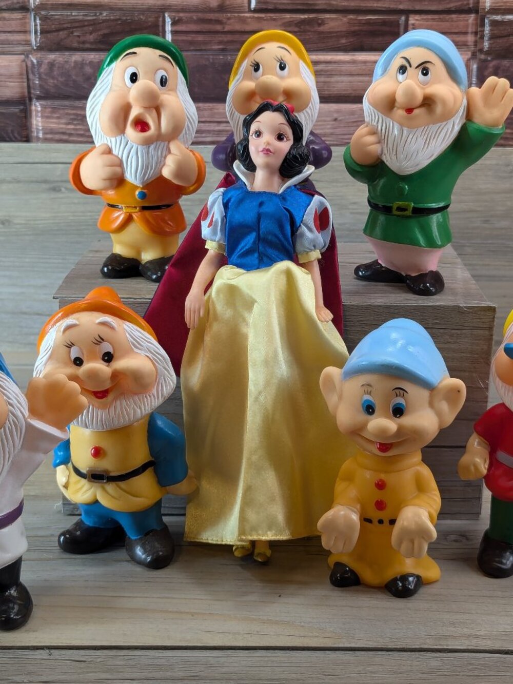 Snow White & The 7 Dwarves 8 Total Figure Lot Walt Disney / Applause